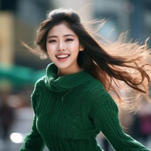 亚洲真人高清照片国际脸微笑翩翩起舞时尚绿毛衣8k高清