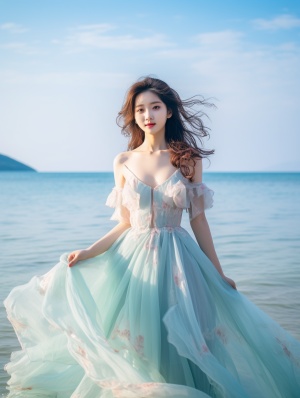 中国女孩在海边的浪漫高级人像摄影